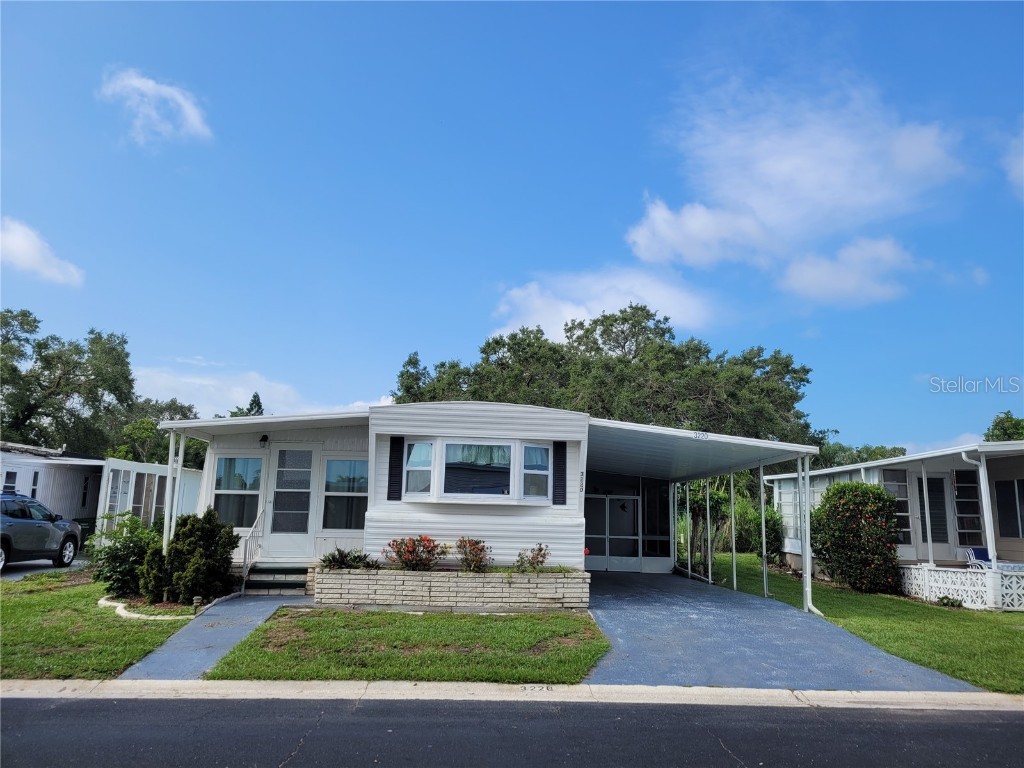 3220 Oakwood Boulevard S Sarasota FL 34237 A4574509 image1