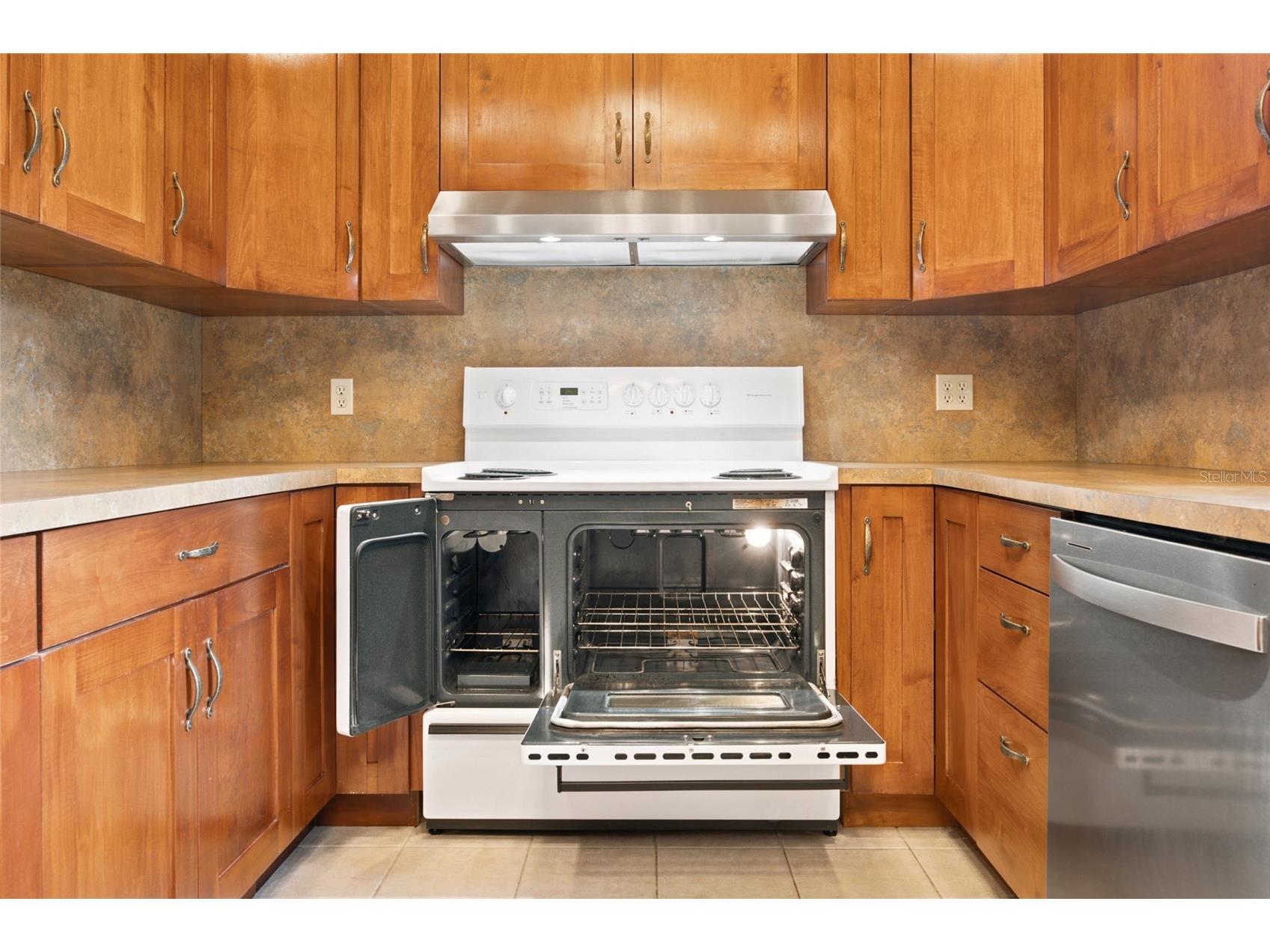 3220 SE 21st Avenue Ocala FL 34471 OM726851 image32