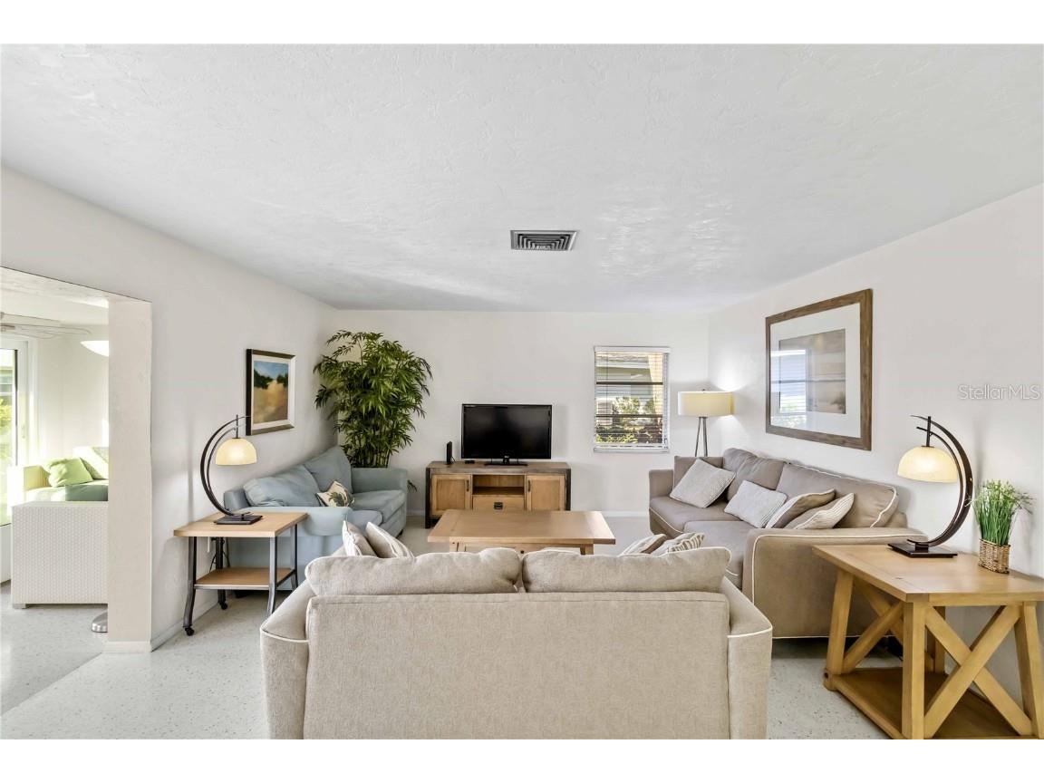 3220 Southfield Lane #810 Sarasota FL 34239 D6140780 image10