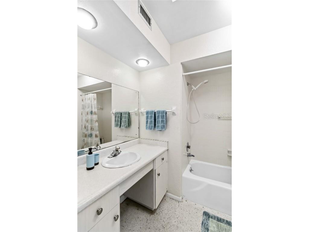 3220 Southfield Lane #810 Sarasota FL 34239 D6140780 image22