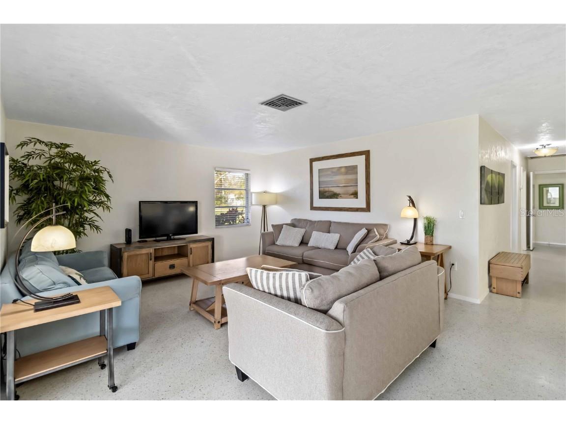 3220 Southfield Lane #810 Sarasota FL 34239 D6140780 image8