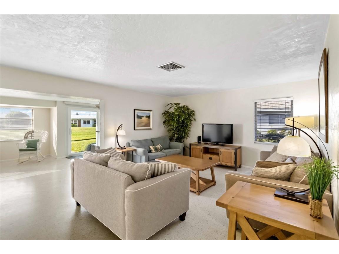 3220 Southfield Lane #810 Sarasota FL 34239 D6140780 image9