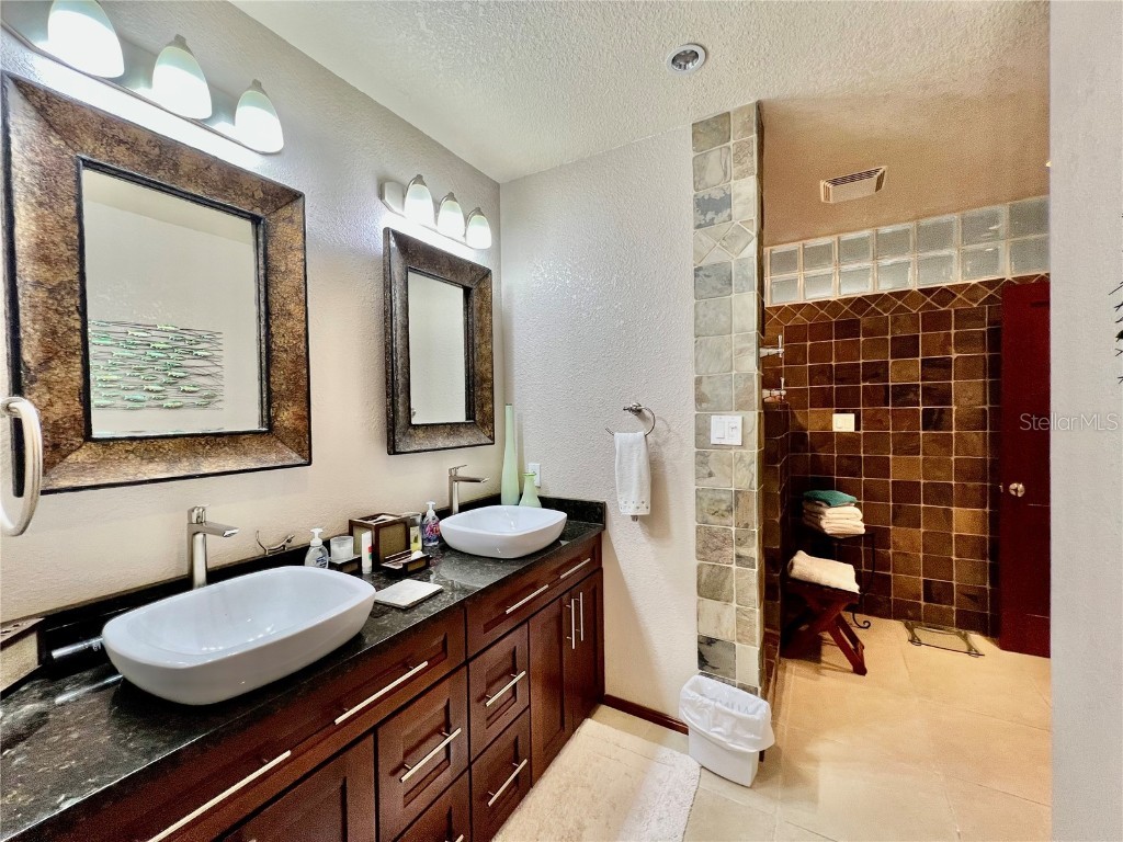 3220 Southshore Drive #22C Punta Gorda FL 33955 C7515108 image20