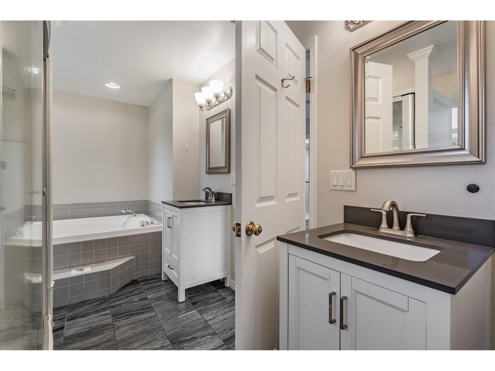 3220 W Bay Villa Avenue Tampa FL 33611 TB8490954 image31