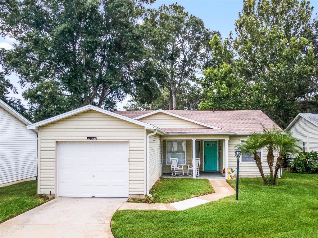 32206 Sweet Briar Court Leesburg FL 34748 G5071522 image1