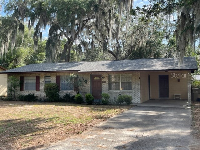 32208 Alice Street Tavares FL 32778 - LAKE HARRIS G5067663 image1