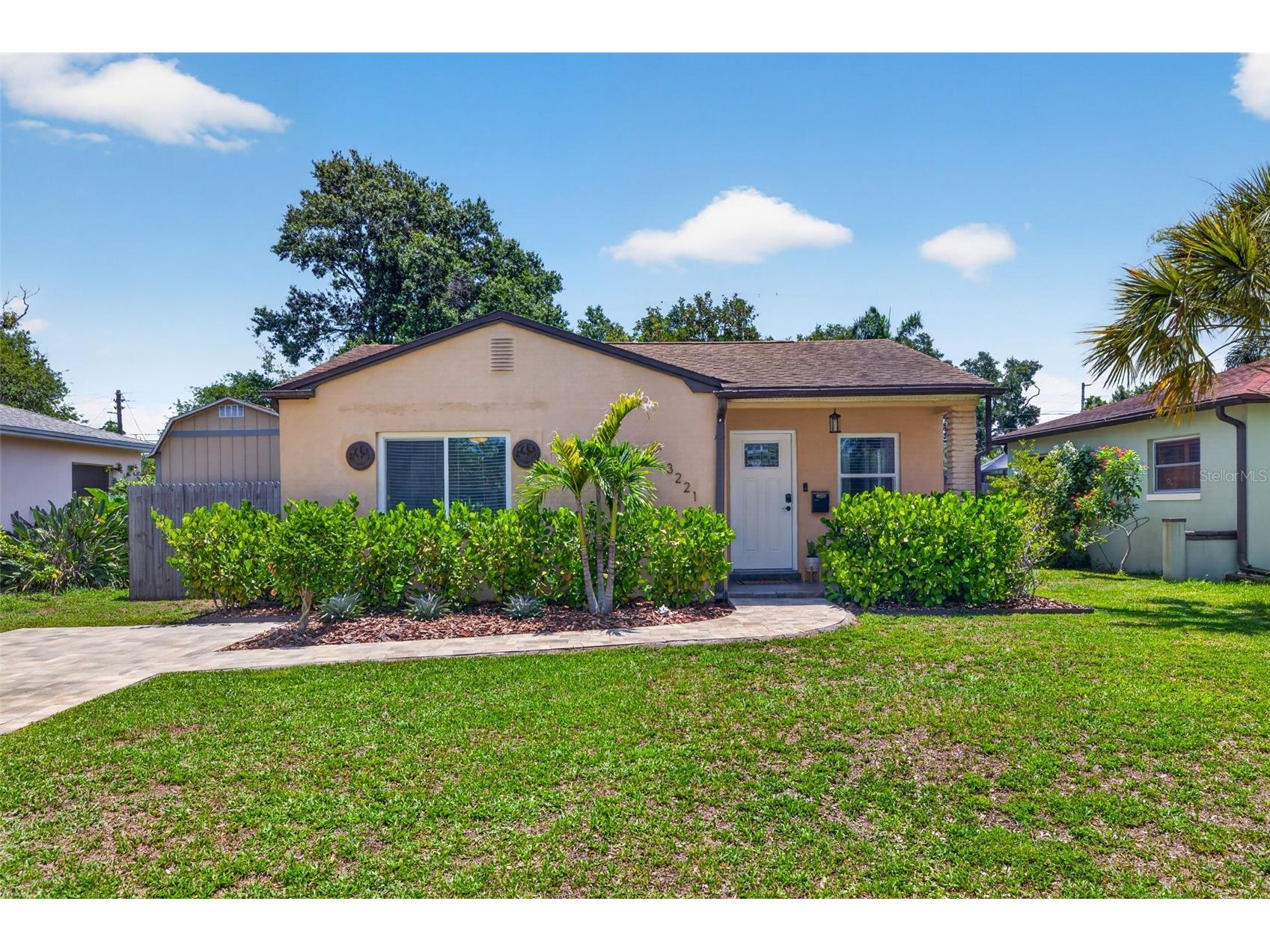 3221 14th Street N Saint Petersburg FL 33704 TB8517260 image1