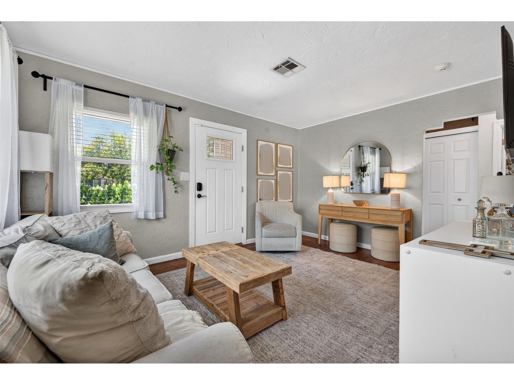 3221 14th Street N Saint Petersburg FL 33704 TB8517260 image5