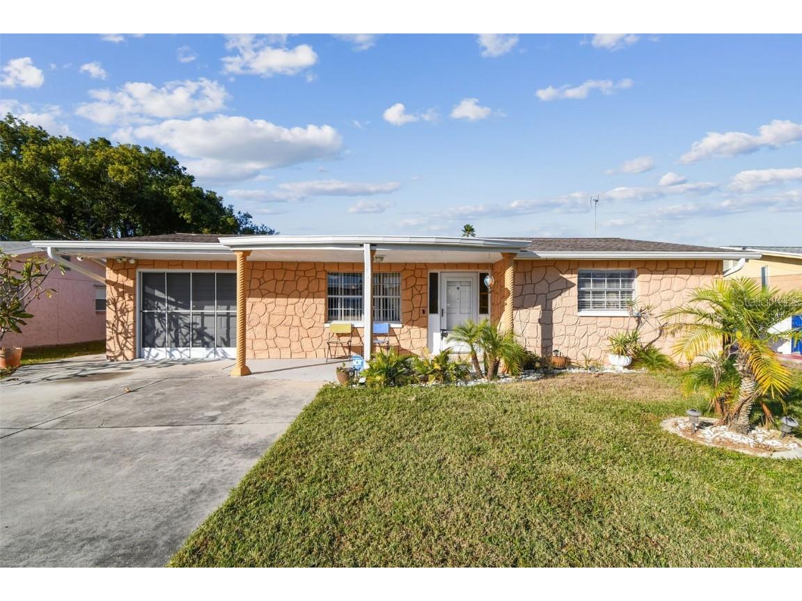 3221 Primrose Drive Holiday FL 34691 W7880669 image1
