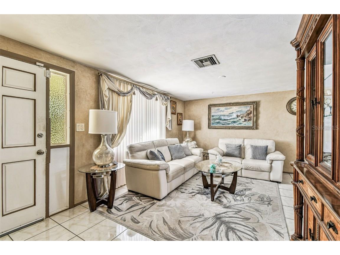 3221 Primrose Drive Holiday FL 34691 W7880669 image6