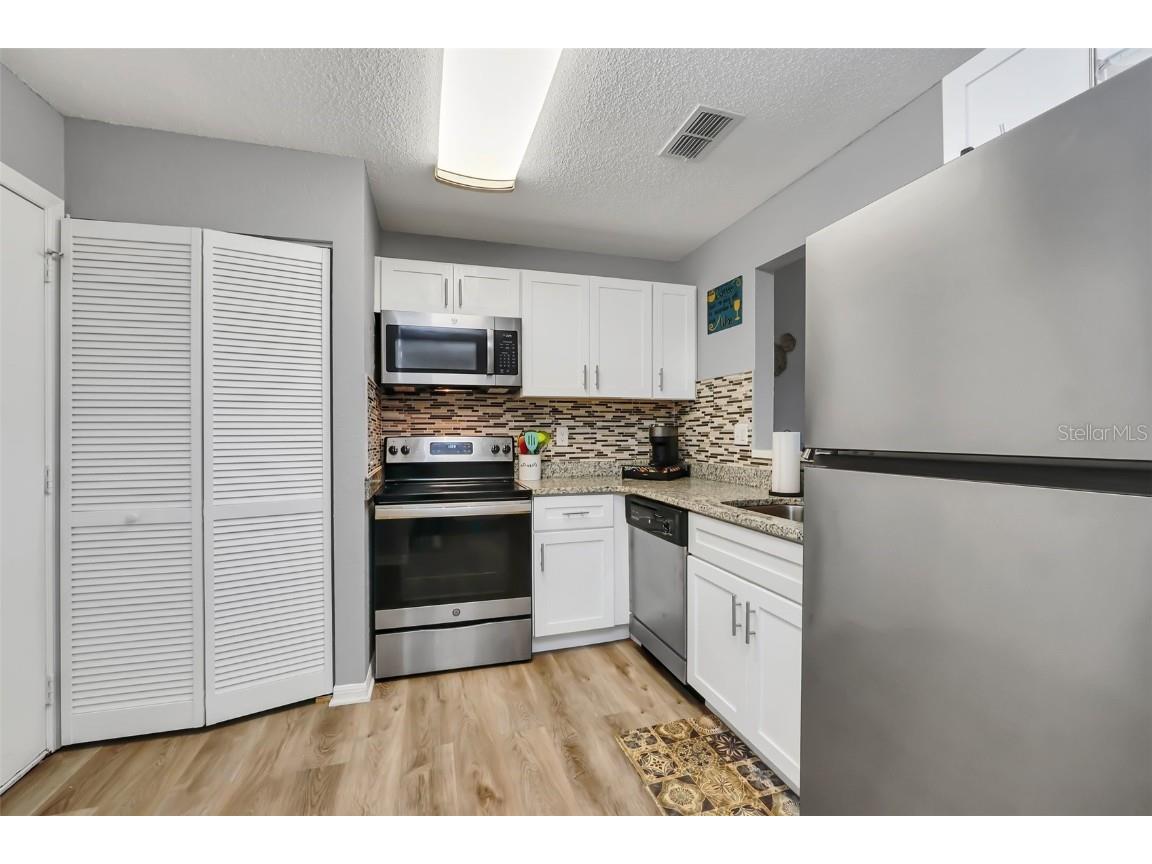 3221 Queen Palms Court Kissimmee FL 34747 O6233492 image11