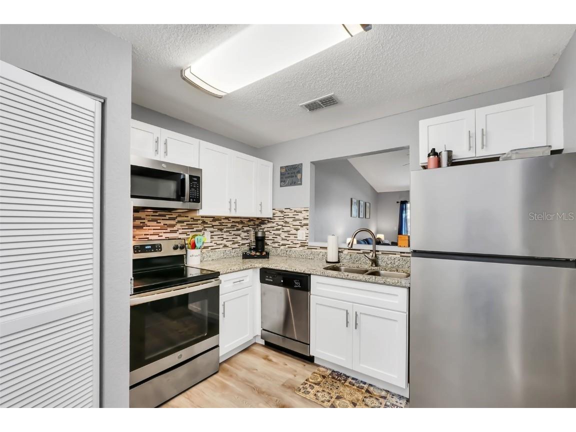 3221 Queen Palms Court Kissimmee FL 34747 O6233492 image12