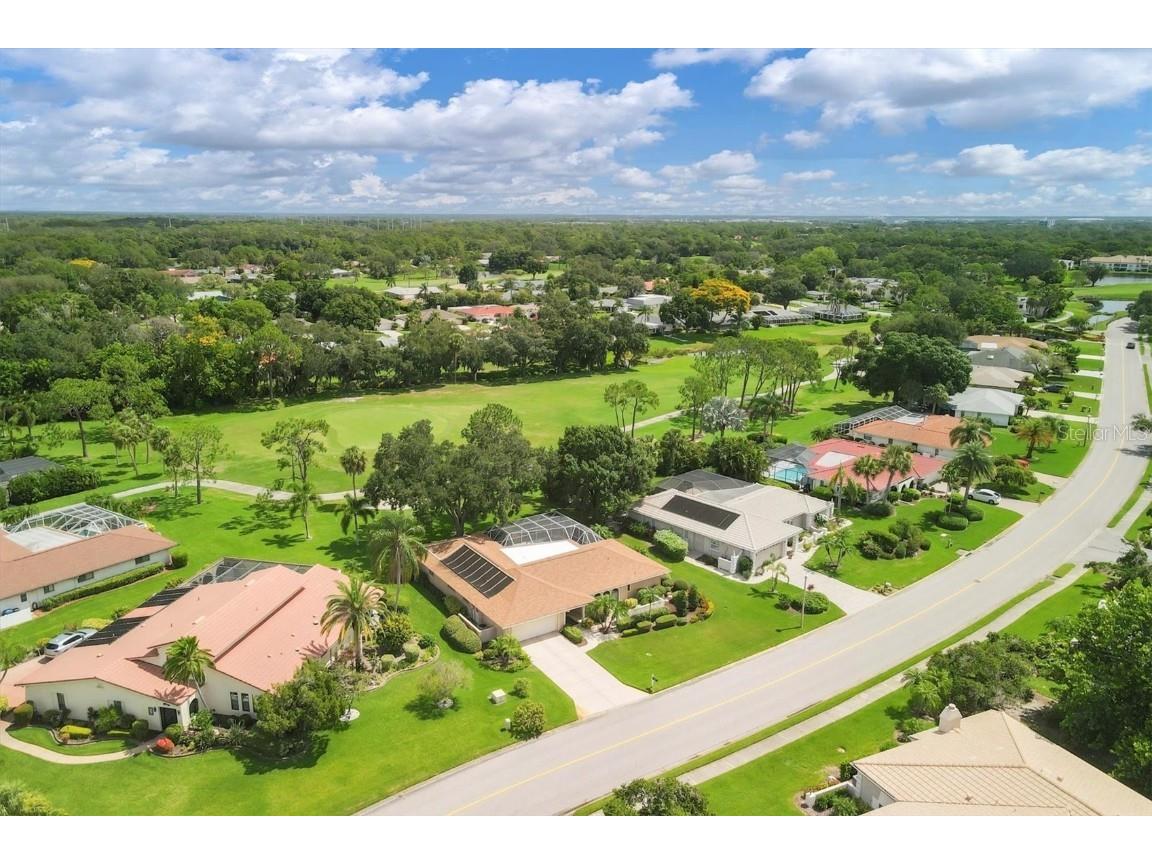 3221 Ringwood Meadow Sarasota FL 34235 A4618114 image1