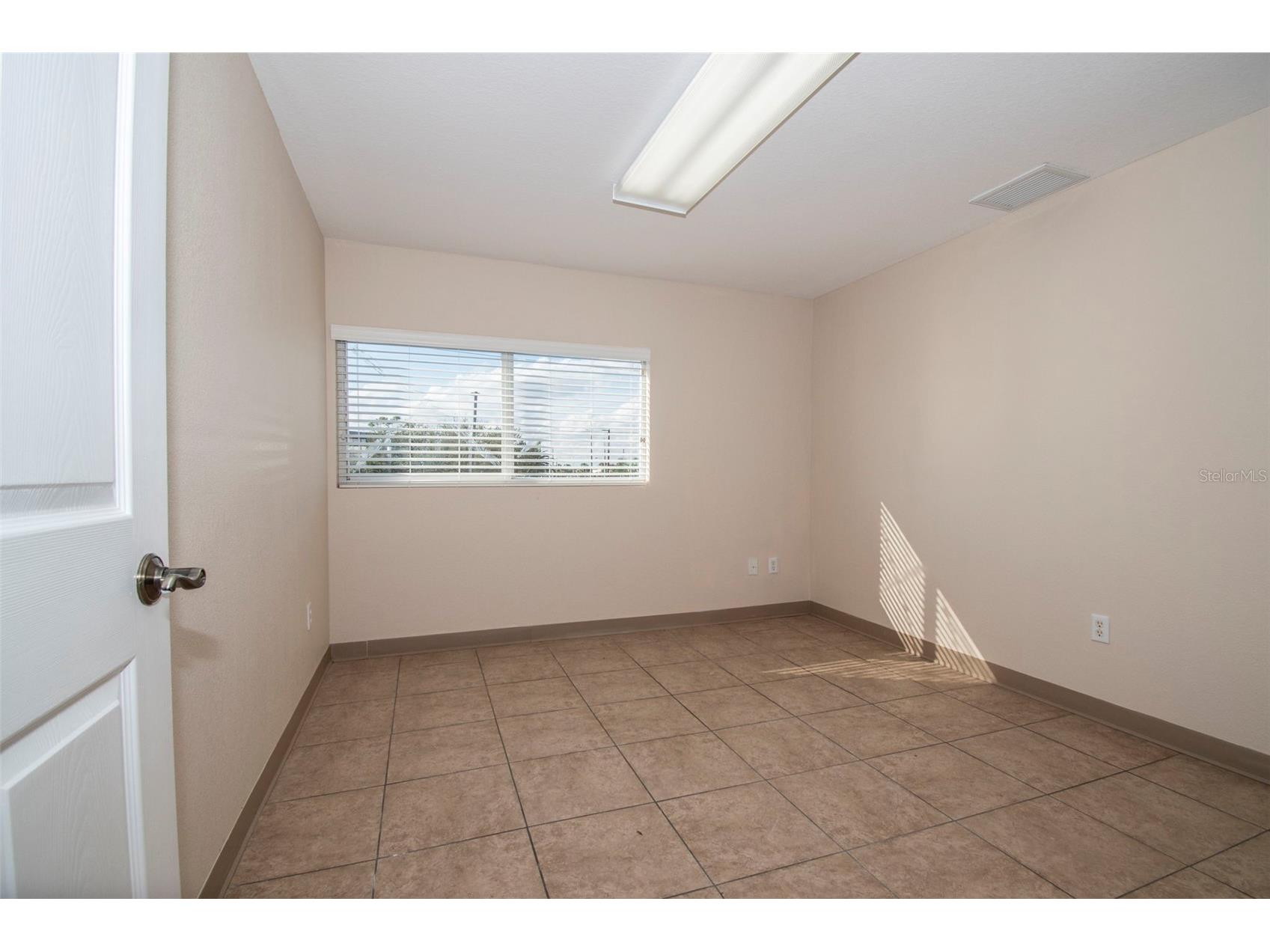 3221 Tamiami Trl #16 Port Charlotte FL 33952 C7489584 image18