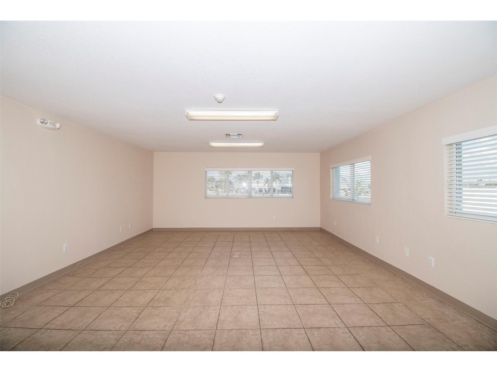 3221 Tamiami Trl #16 Port Charlotte FL 33952 C7489584 image24