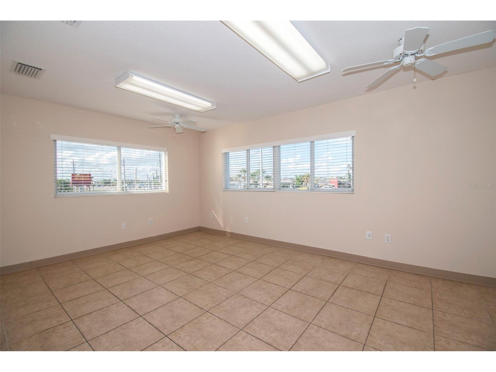 3221 Tamiami Trl #16 Port Charlotte FL 33952 C7489584 image26