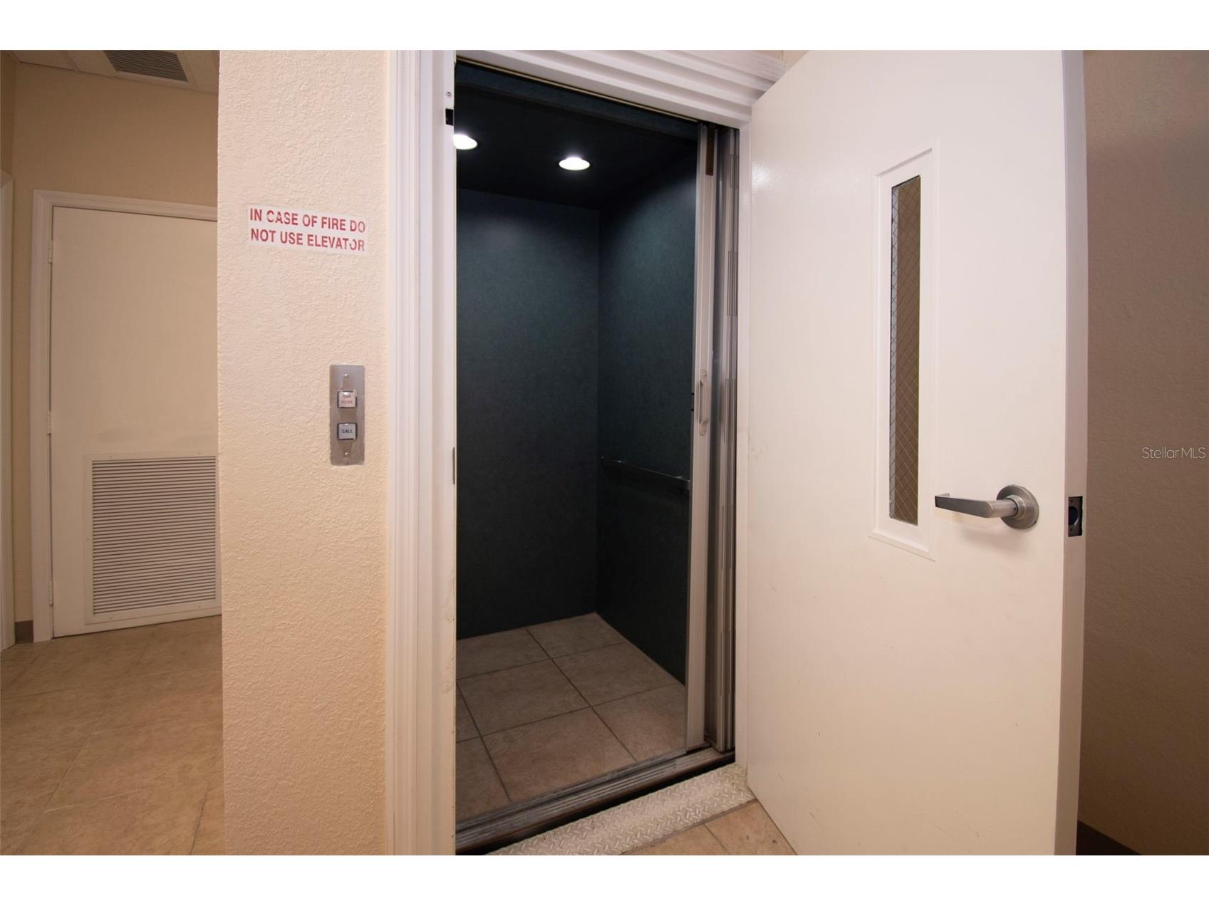 3221 Tamiami Trl #16 Port Charlotte FL 33952 C7489584 image5