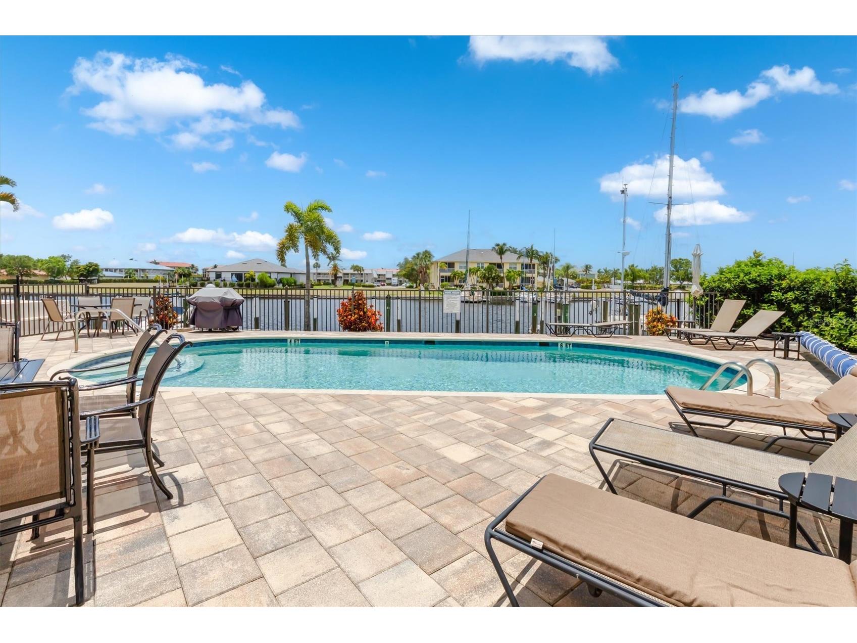 3221 White Ibis Court #C1 Punta Gorda FL 33950 - WOOD THRUSH CANAL C7527317 image4