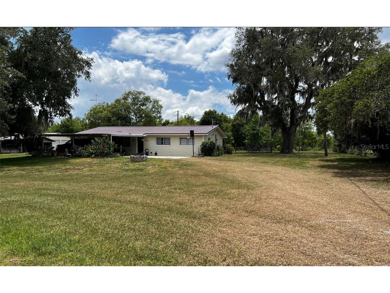 32212 Gosselin Road Dade City FL 33525 A4613478 image1