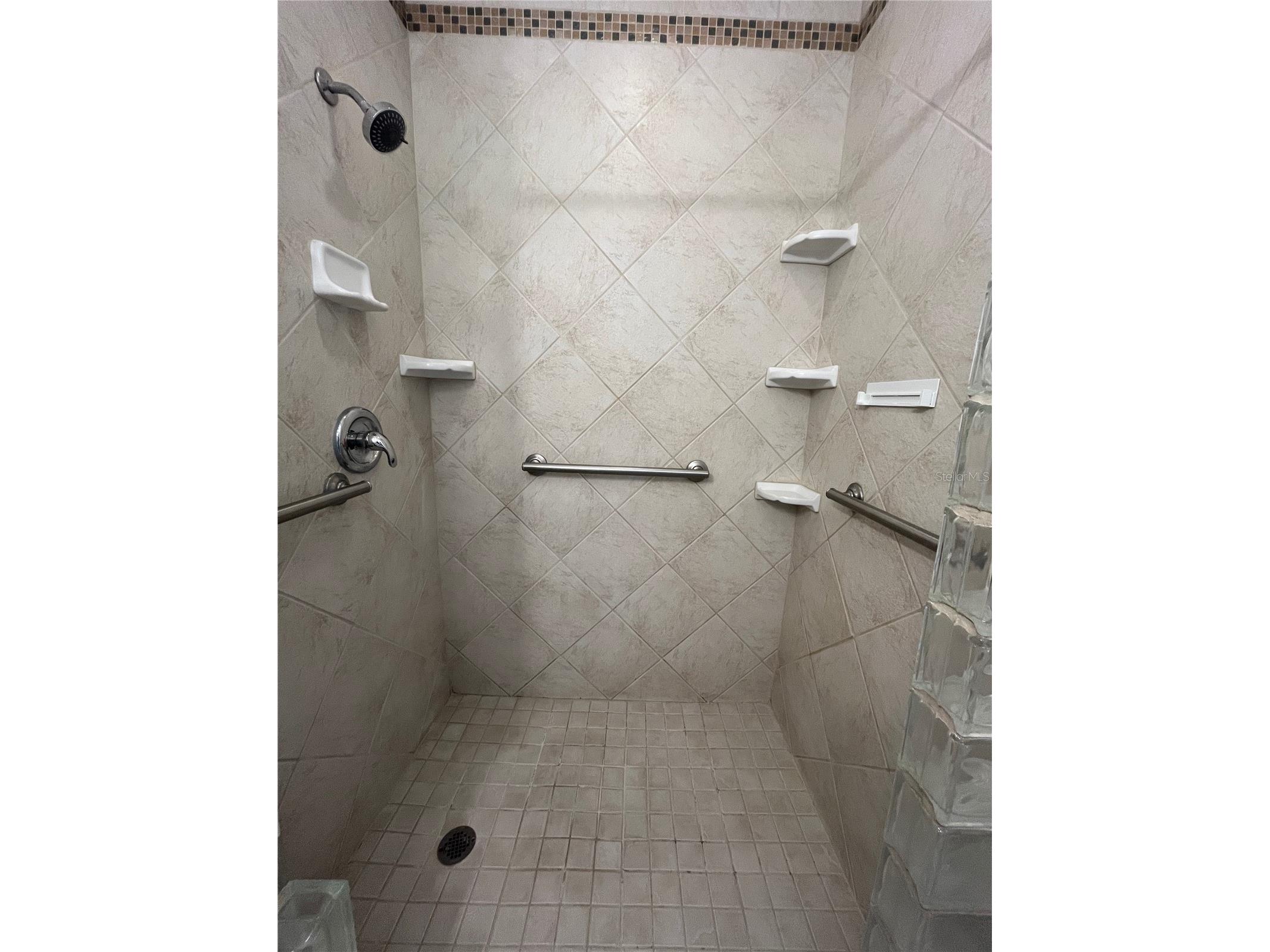 3222 Hammersmith Road Orlando FL 32818 O6396039 image17