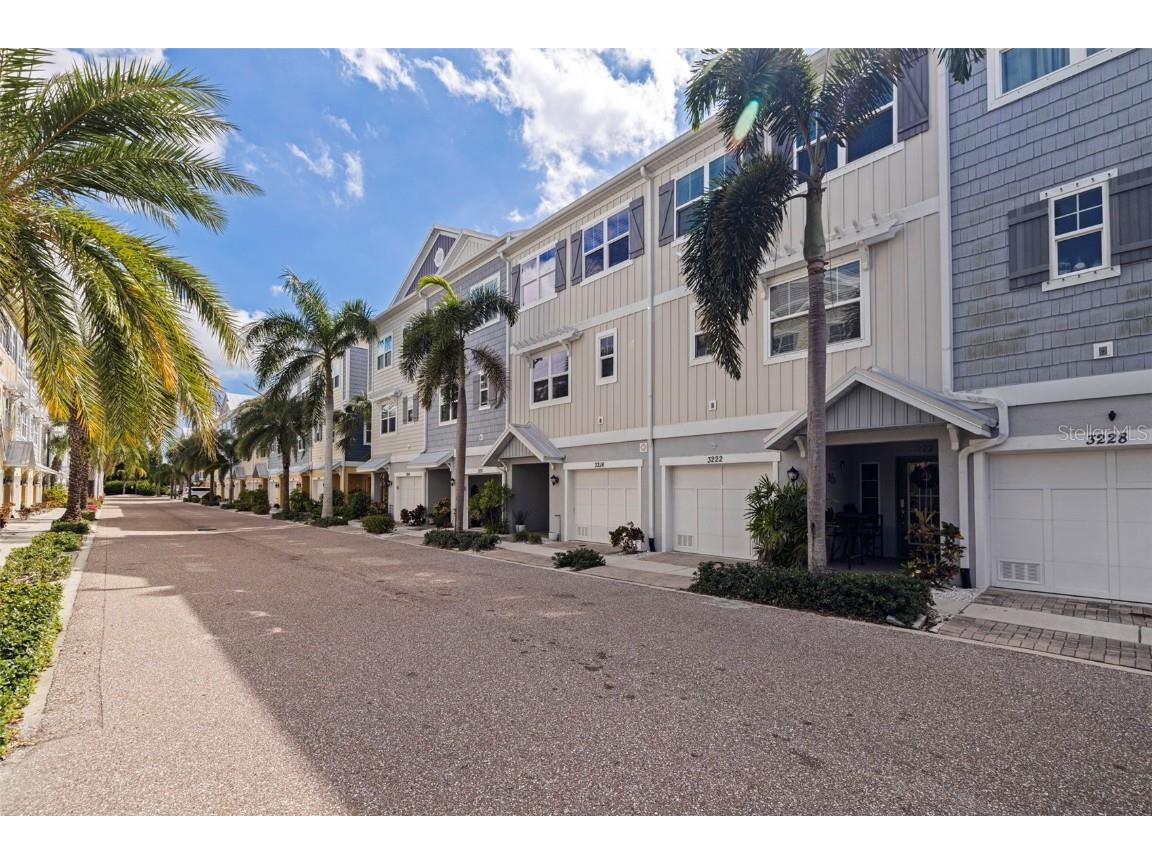 3222 Moorings Drive S Saint Petersburg FL 33712 - SUNTEX MARINA TB8443536 image1
