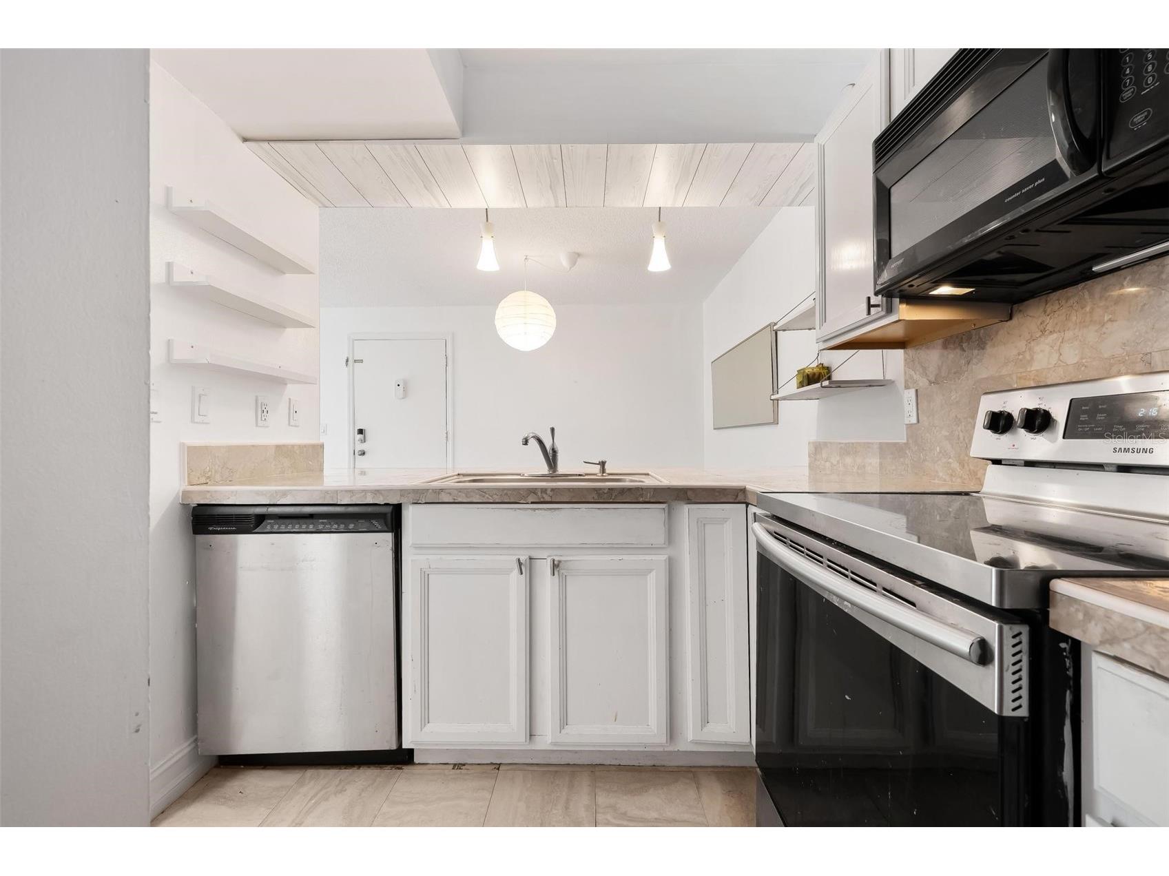 3223 Beneva Road #101 Sarasota FL 34232 A4686288 image10
