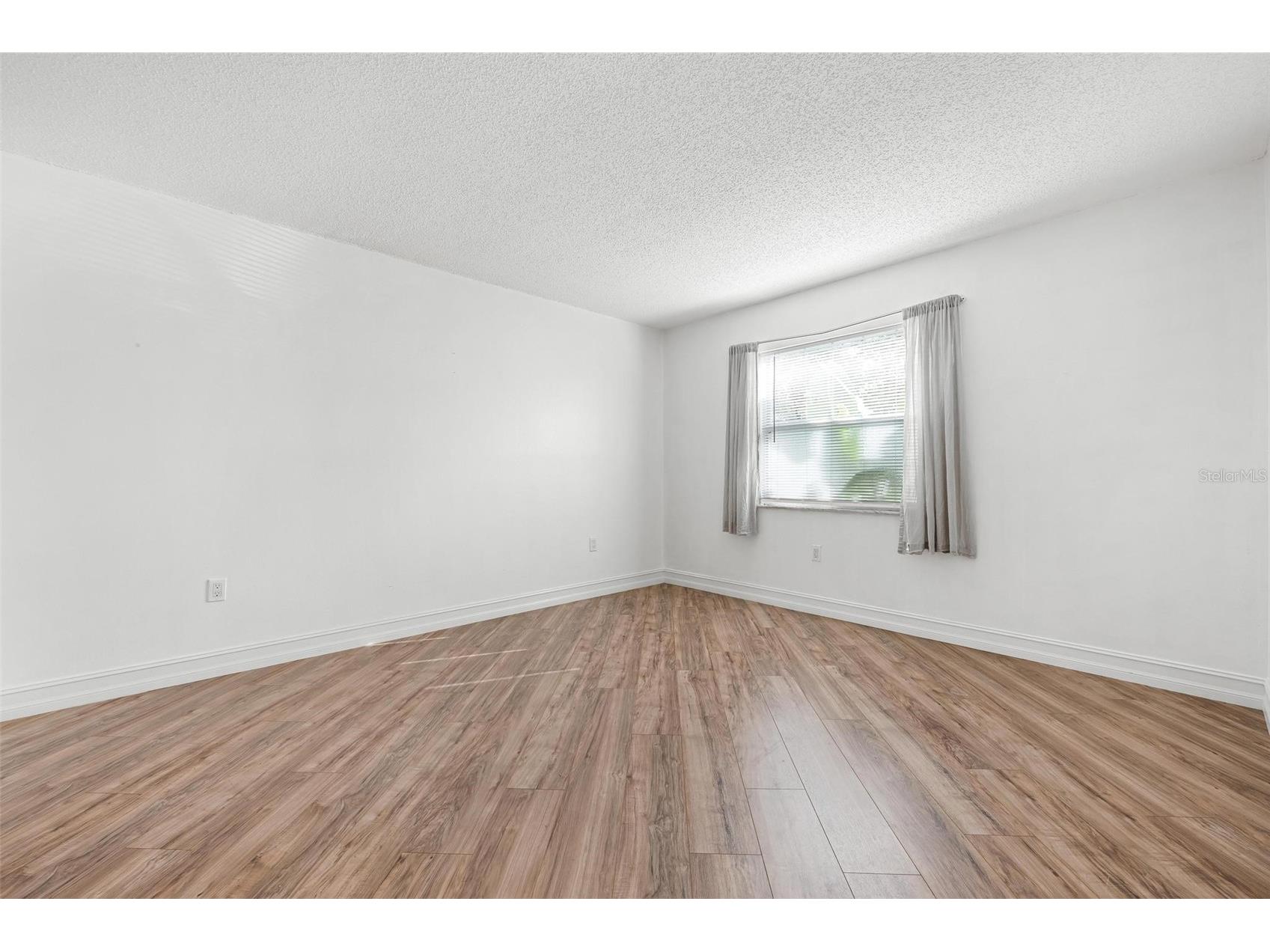 3223 Beneva Road #101 Sarasota FL 34232 A4686288 image14