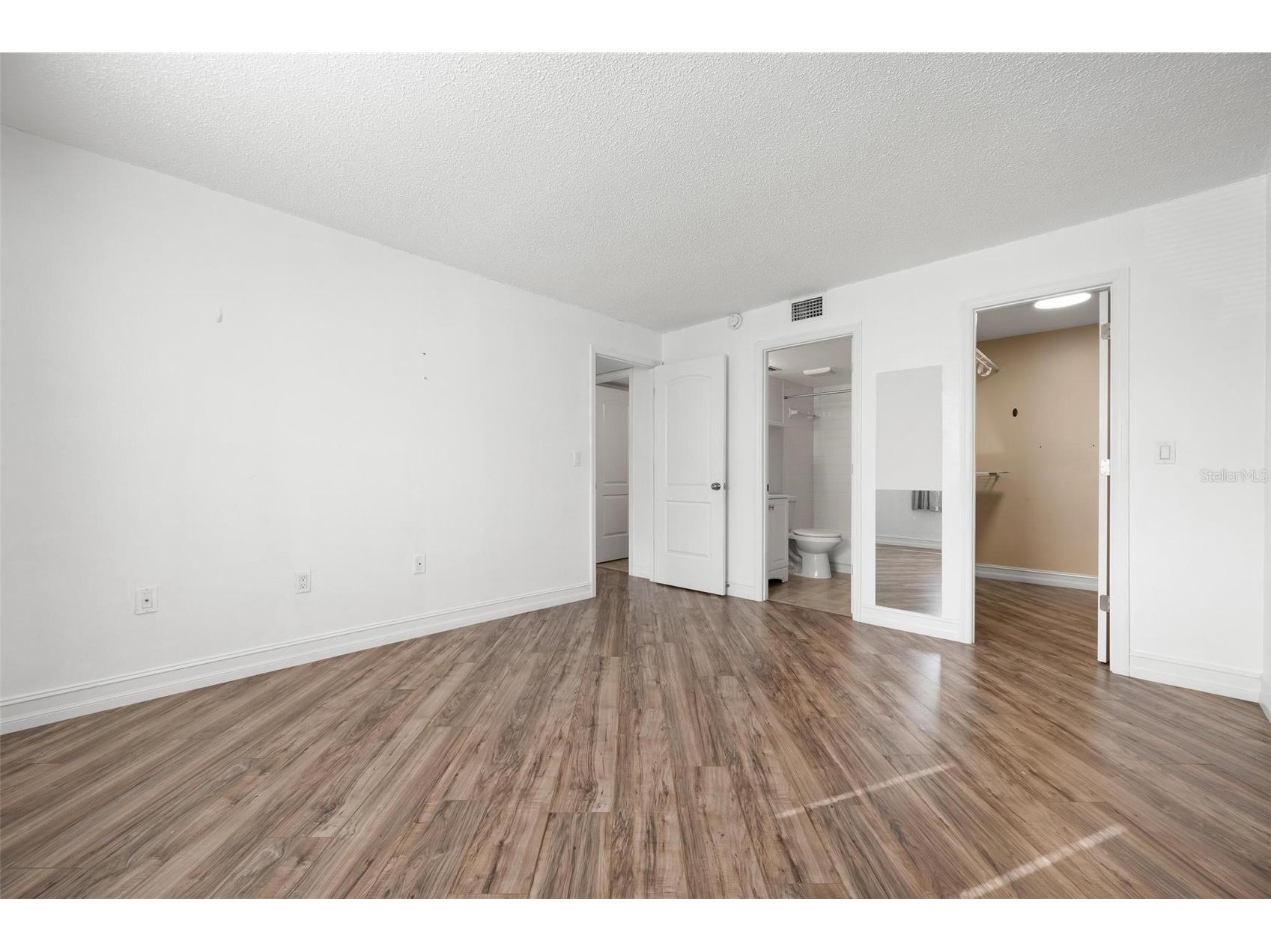 3223 Beneva Road #101 Sarasota FL 34232 A4686288 image16