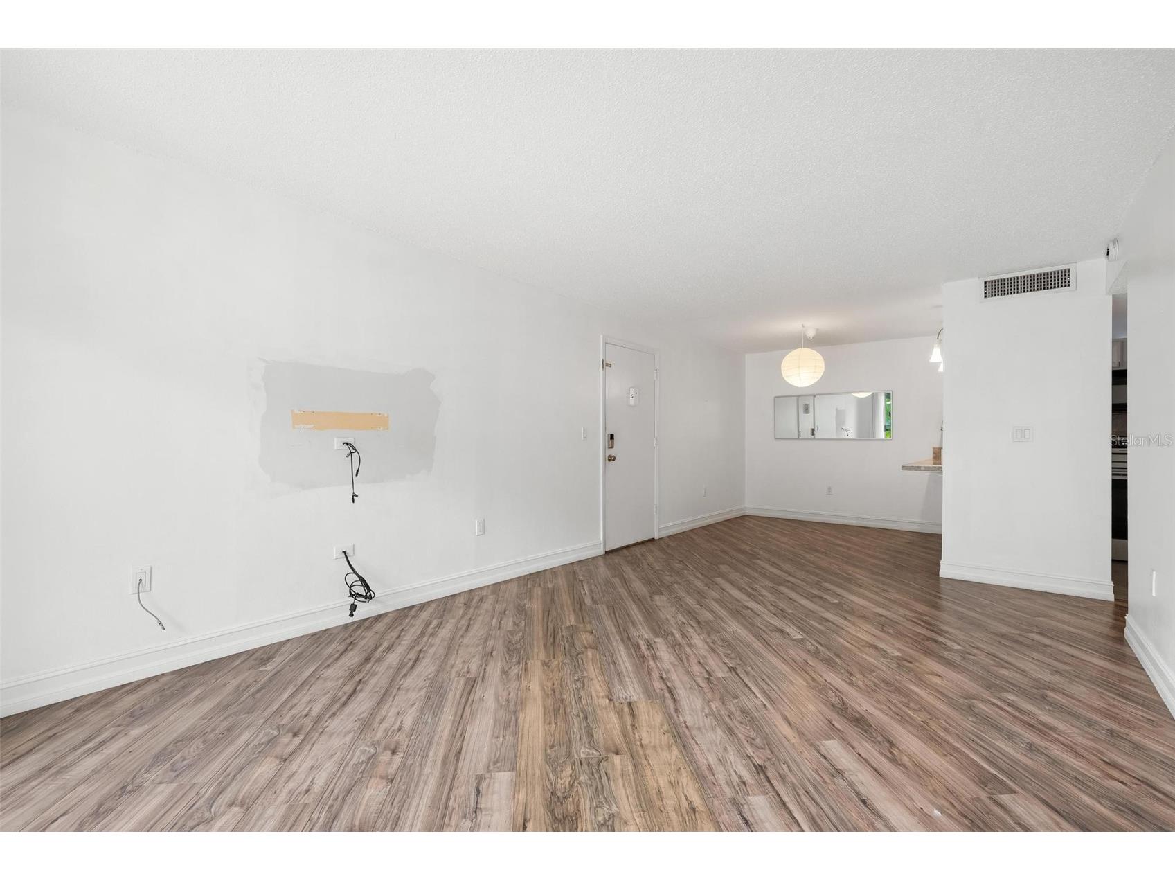 3223 Beneva Road #101 Sarasota FL 34232 A4686288 image6