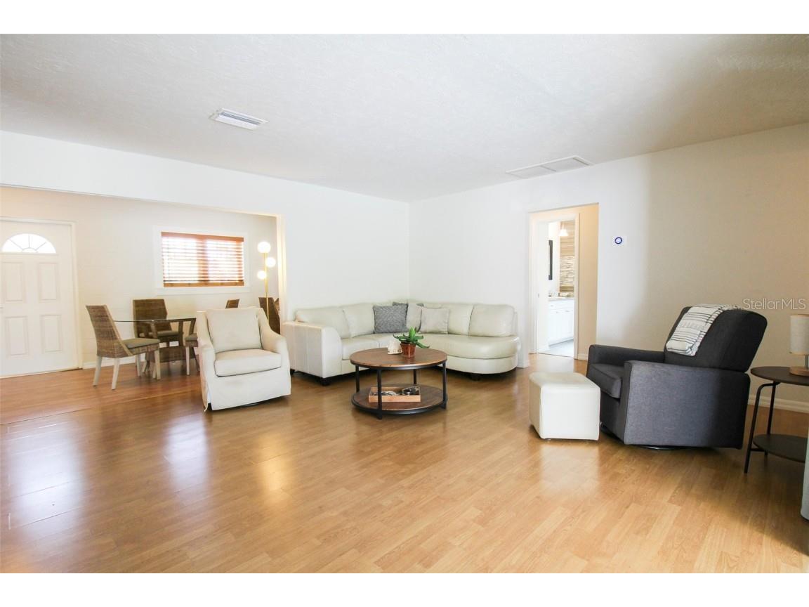 3223 Rowena Street Sarasota FL 34231 A4552338 image12