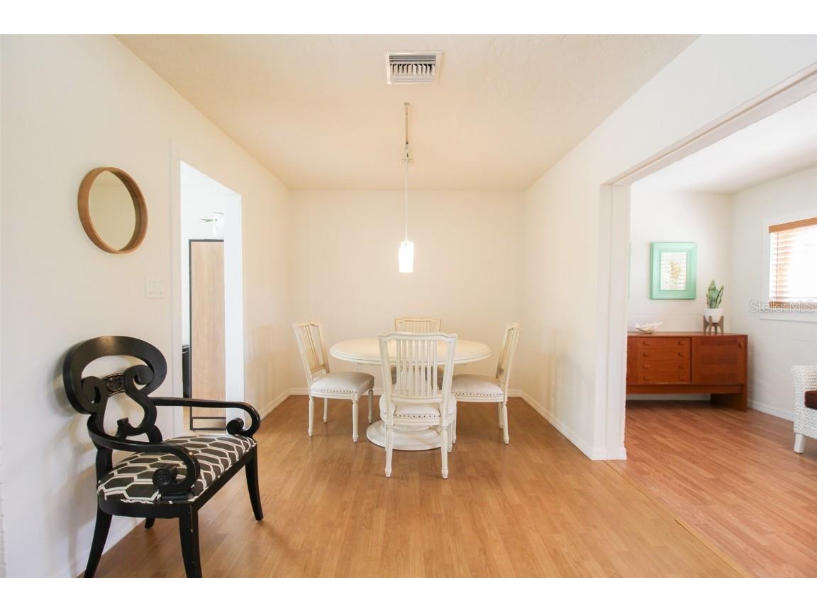 3223 Rowena Street Sarasota FL 34231 A4552338 image13