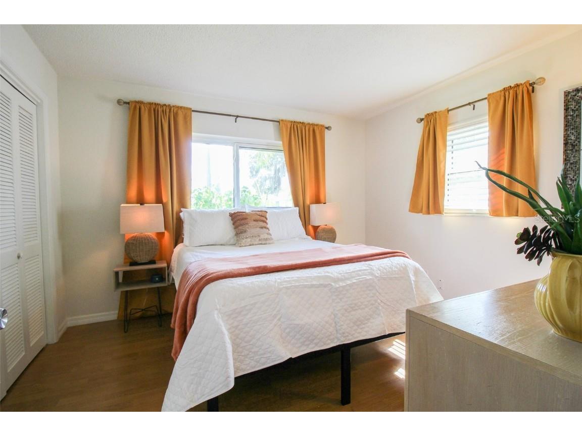 3223 Rowena Street Sarasota FL 34231 A4552338 image27