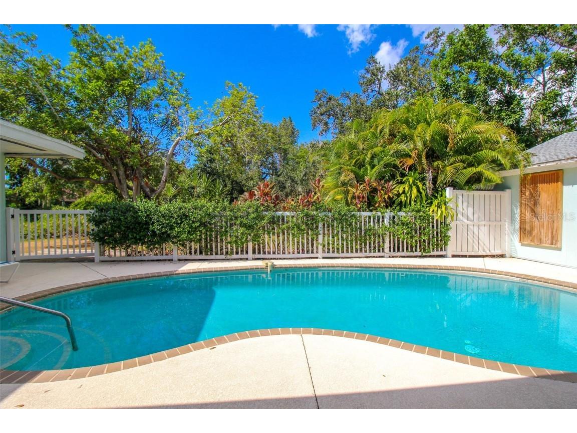 3223 Rowena Street Sarasota FL 34231 A4552338 image42