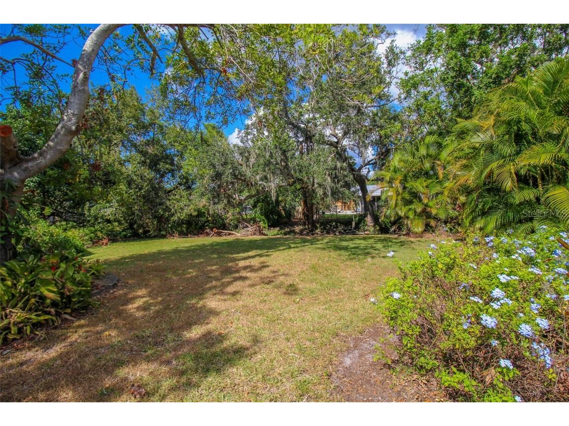 3223 Rowena Street Sarasota FL 34231 A4552338 image47