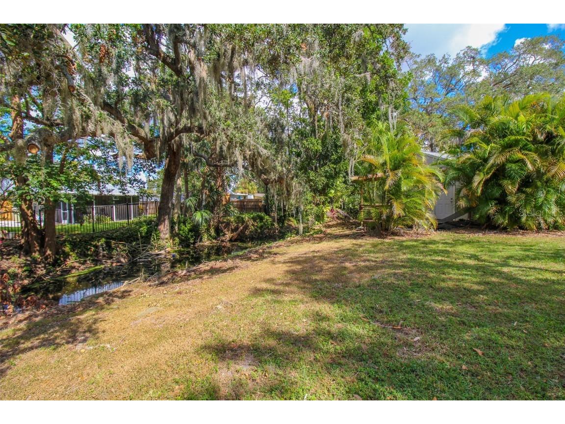 3223 Rowena Street Sarasota FL 34231 A4552338 image50