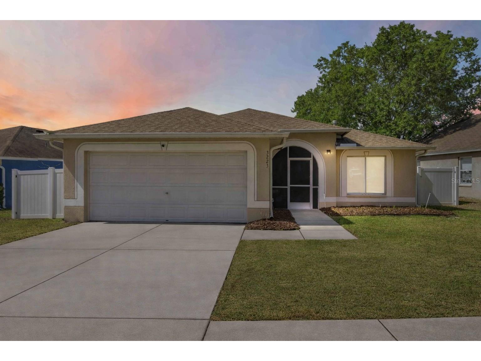 3223 Summer Cruise Drive Valrico FL 33594 TB8484682 image1