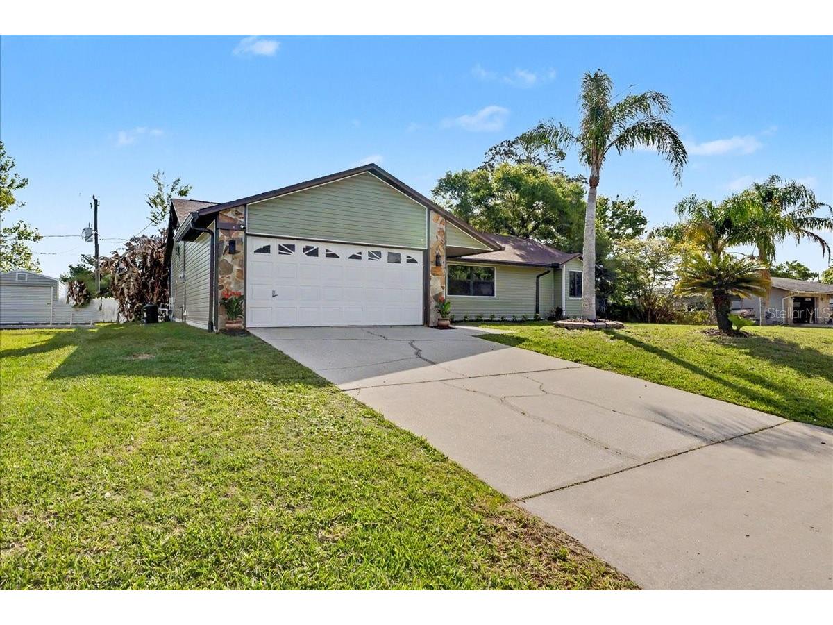 3223 Tamarind Drive Edgewater FL 32141 O6399485 image2
