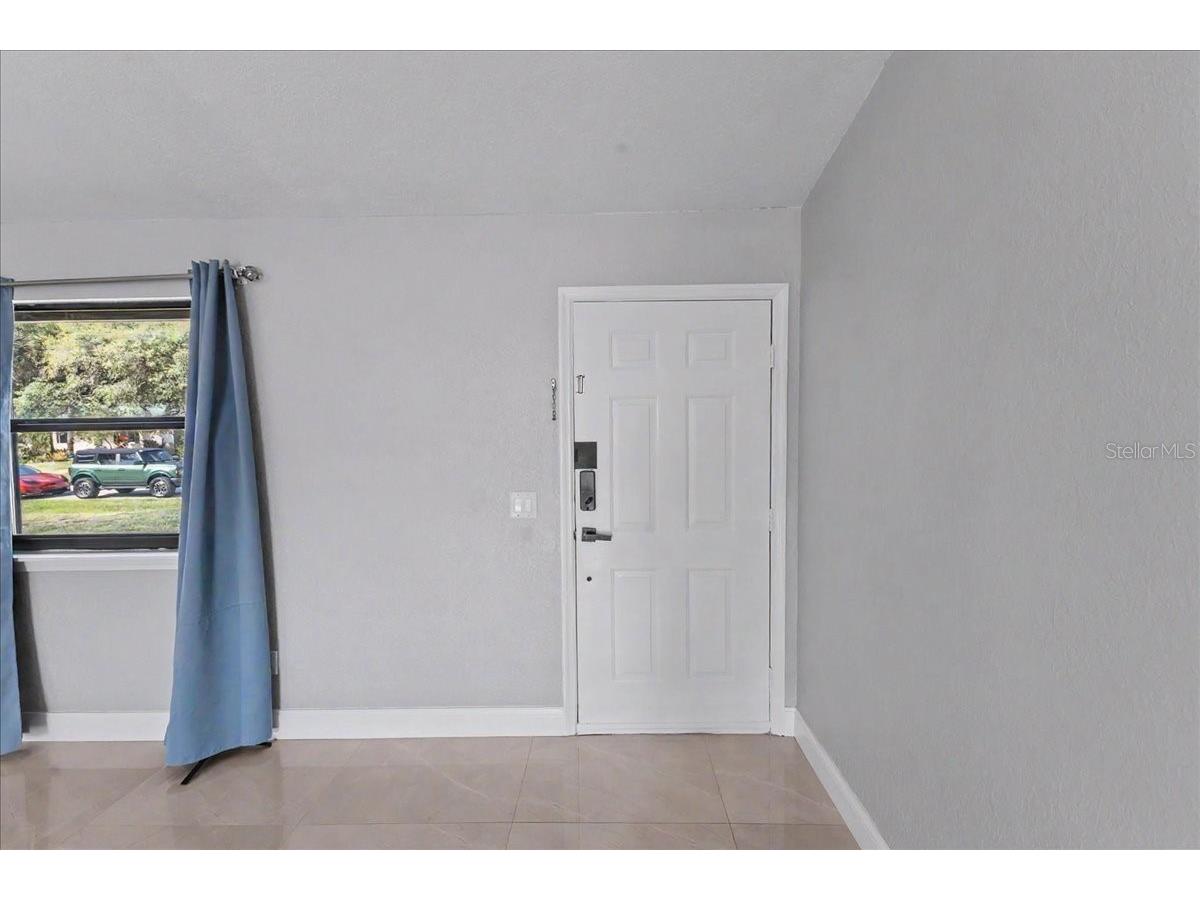3223 Tamarind Drive Edgewater FL 32141 O6399485 image5