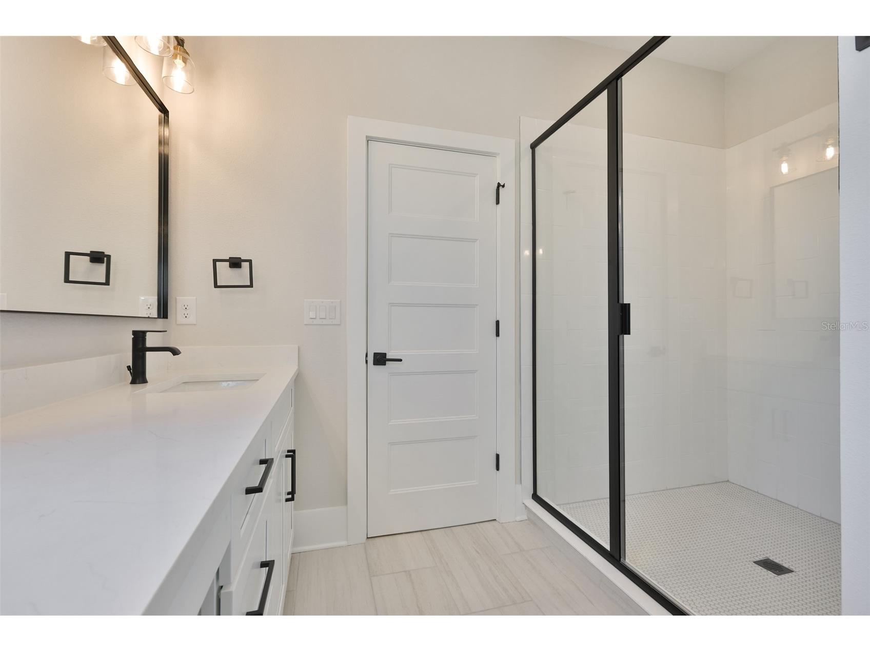 3223 W Paxton Avenue Tampa FL 33611 TB8448416 image32