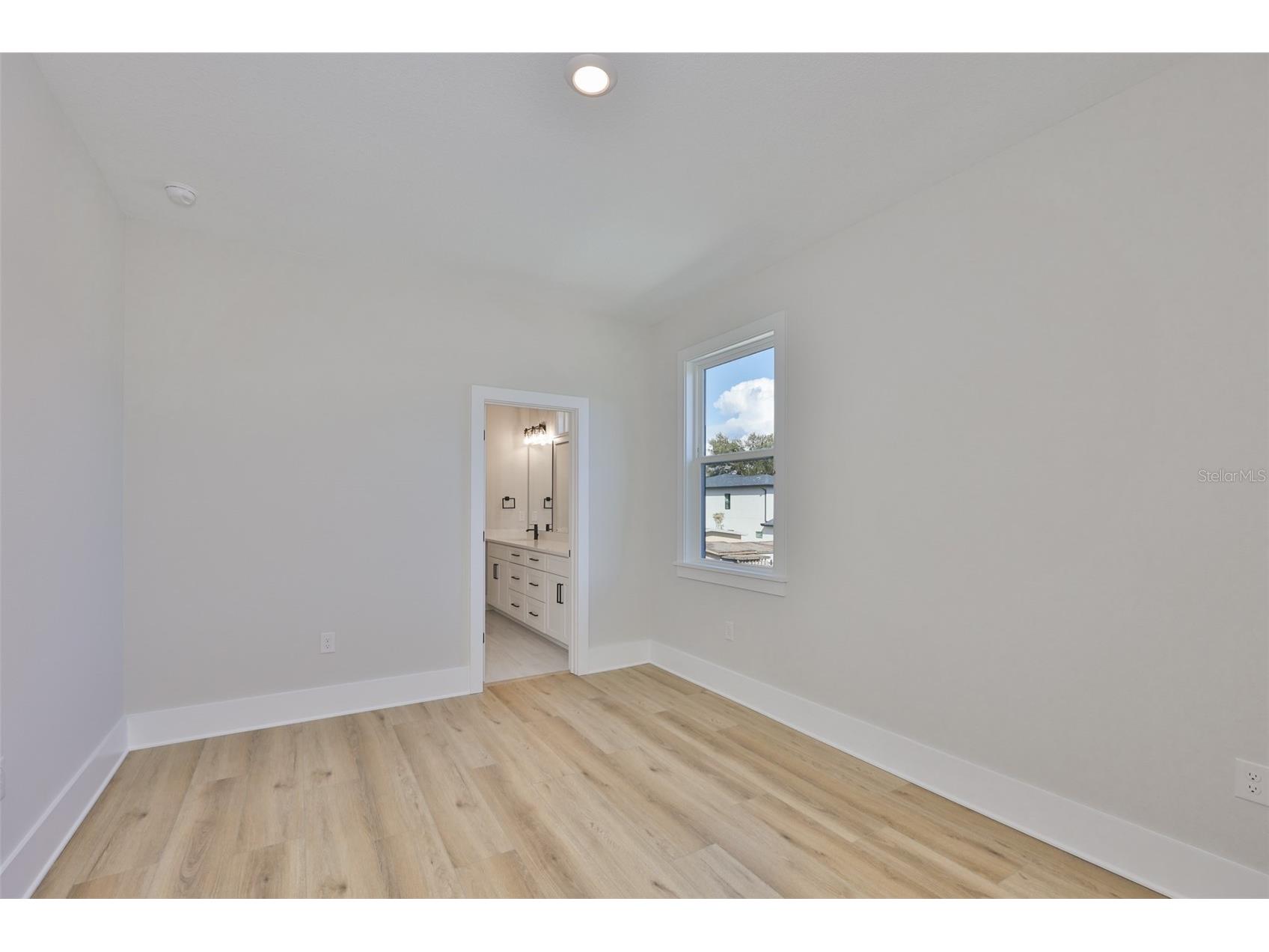 3223 W Paxton Avenue Tampa FL 33611 TB8448416 image35