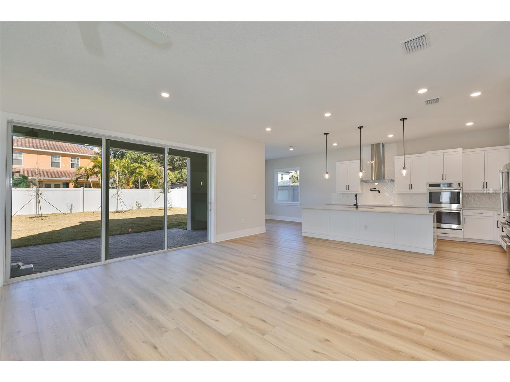 3223 W Paxton Avenue Tampa FL 33611 TB8448416 image39