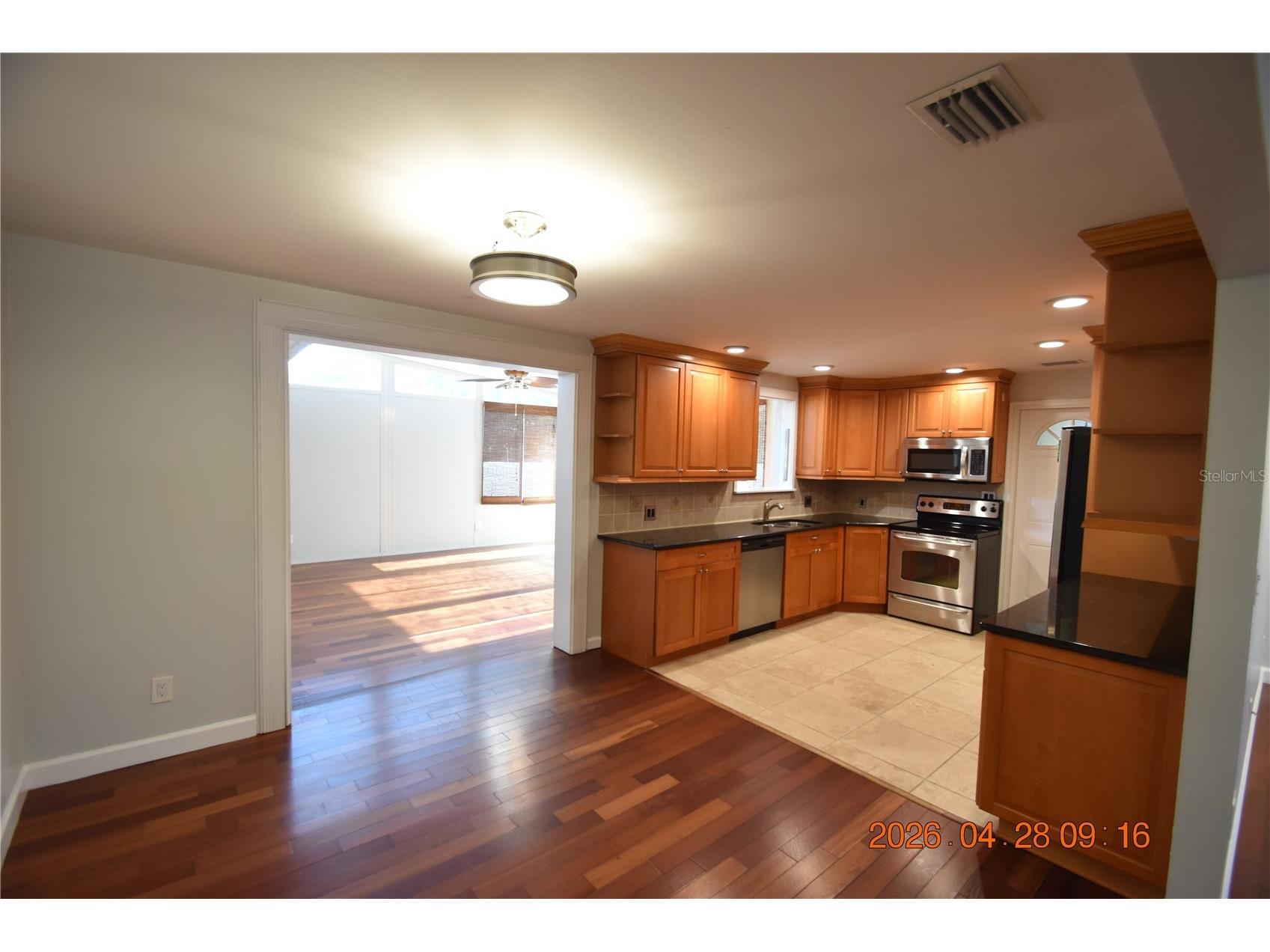 3223 W Wyoming Avenue Tampa FL 33611 TB8506116 image8