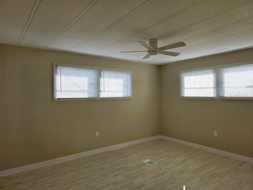 3224 Aspen Terrace Sarasota FL 34237 A4674518 image18