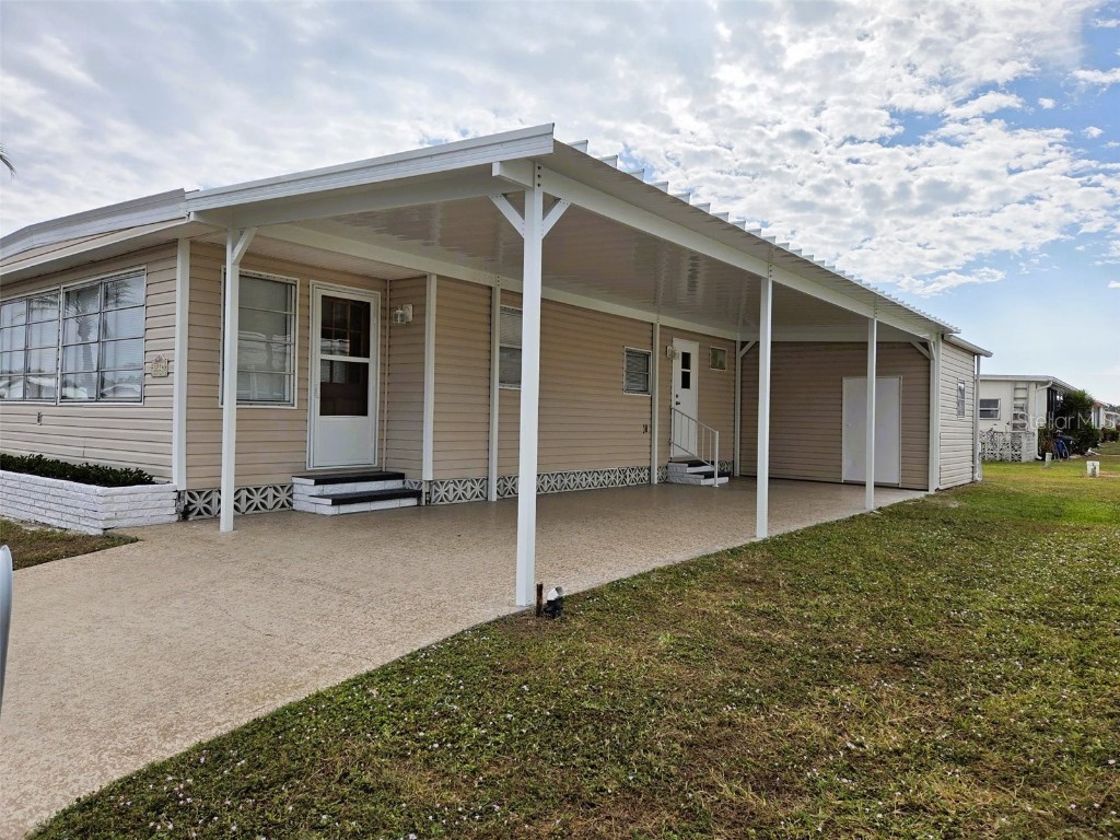 3224 Aspen Terrace Sarasota FL 34237 A4674518 image3