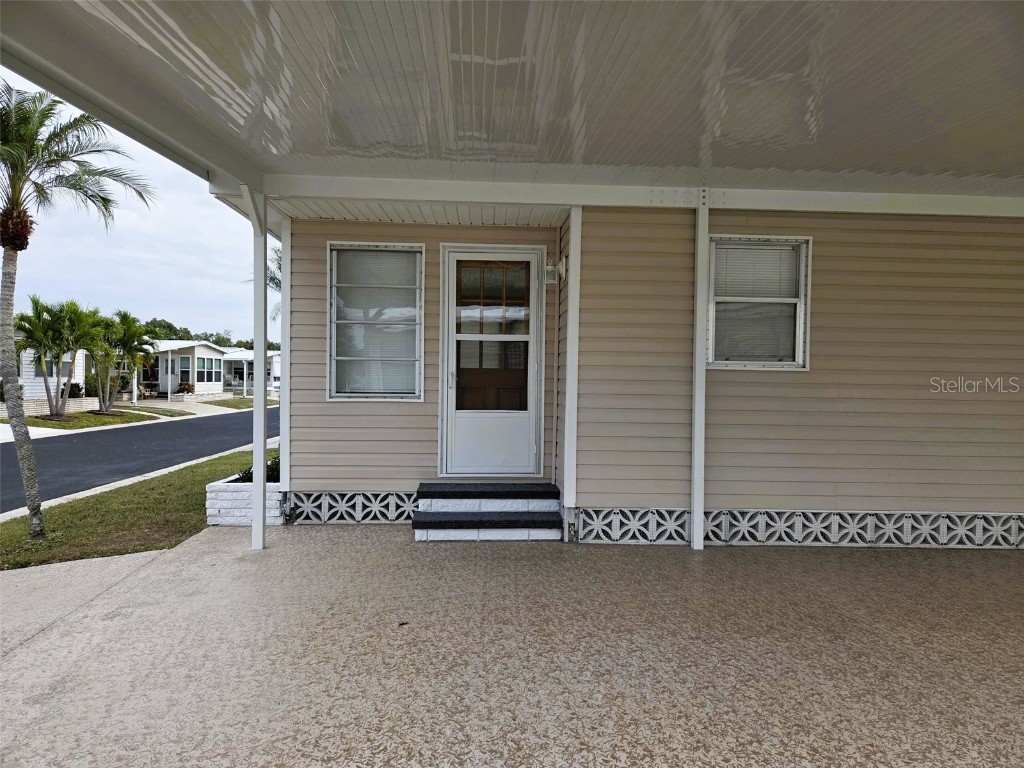 3224 Aspen Terrace Sarasota FL 34237 A4674518 image4