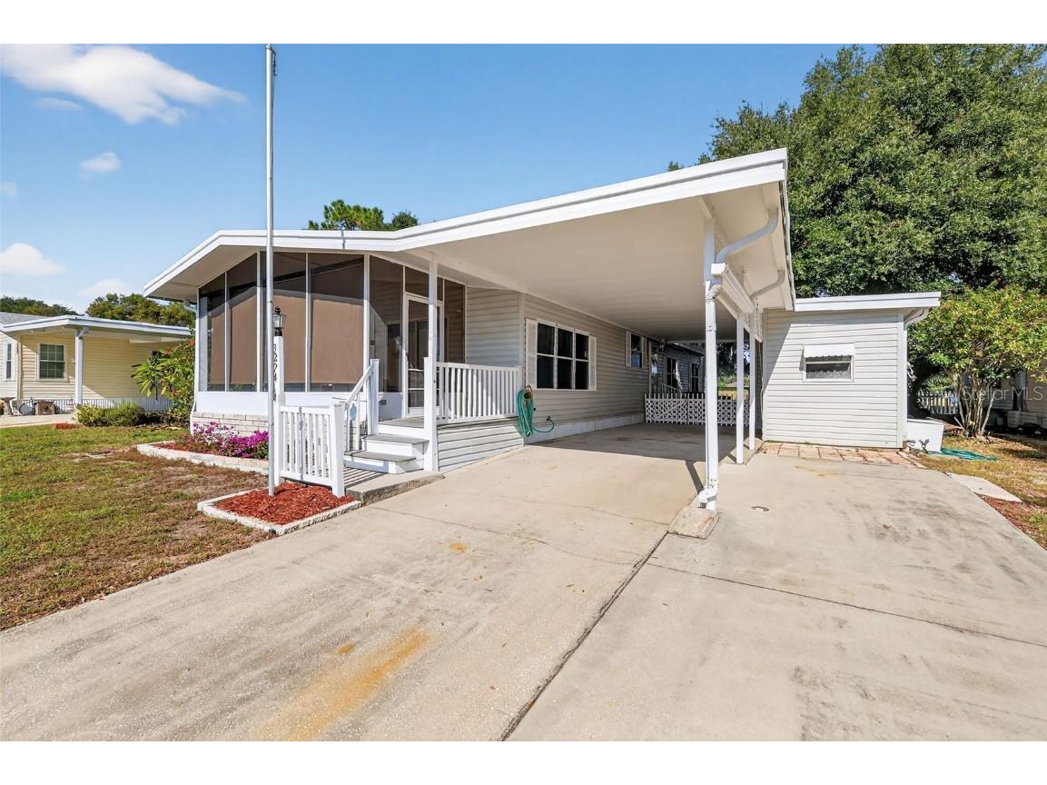 3224 Manatee Road Tavares FL 32778 G5104779 image1