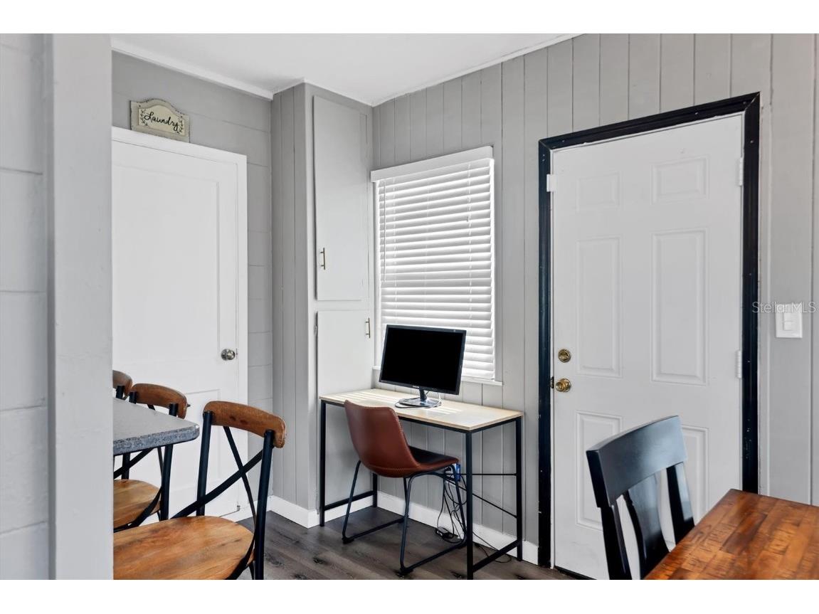 3224 Williamsburg Street Sarasota FL 34231 A4674010 image15