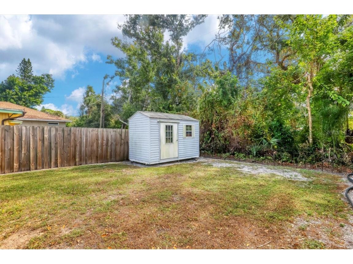 3224 Williamsburg Street Sarasota FL 34231 A4674010 image26