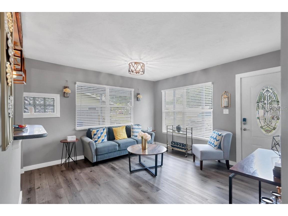 3224 Williamsburg Street Sarasota FL 34231 A4674010 image4