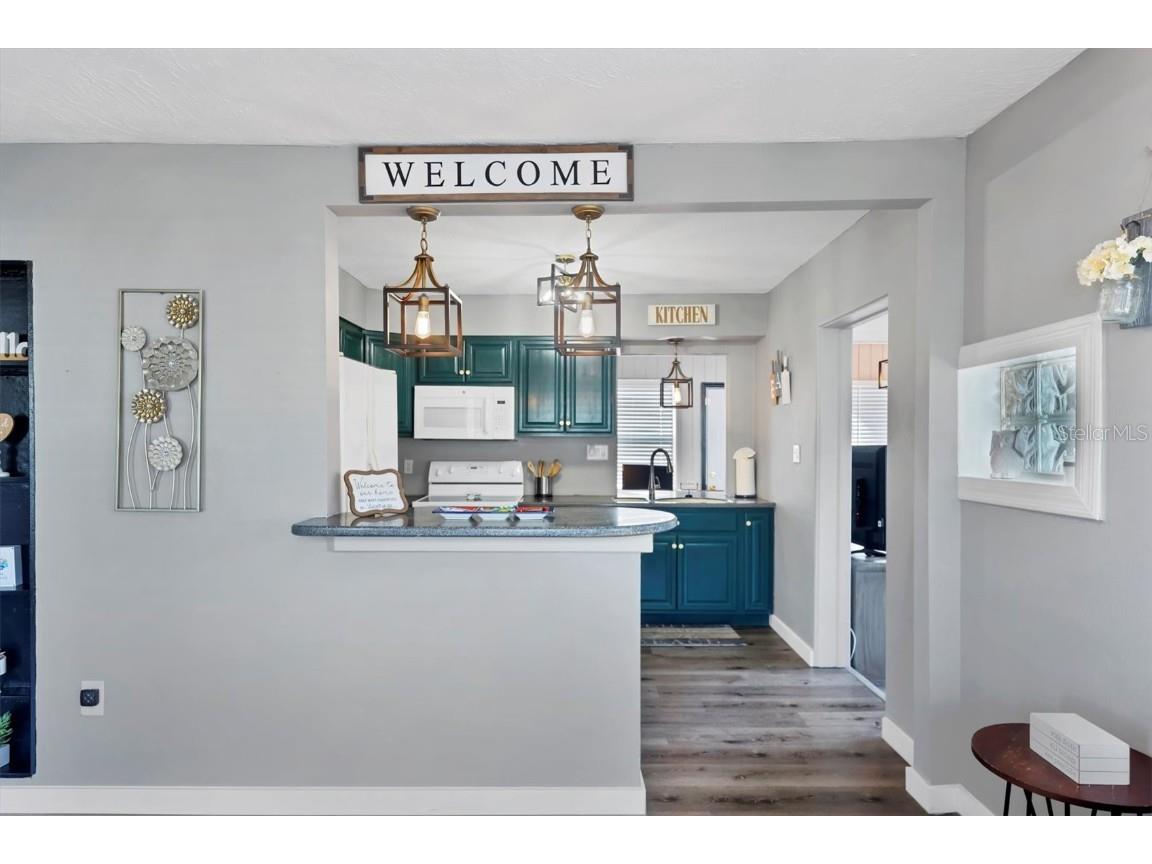 3224 Williamsburg Street Sarasota FL 34231 A4674010 image8